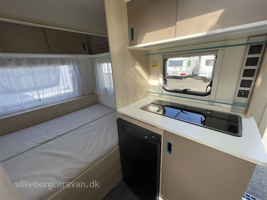 Adria Aviva 400 PS